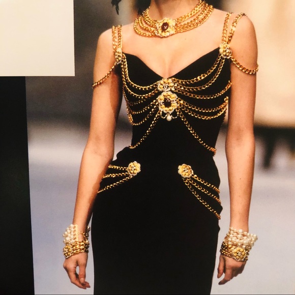 Meet your Posher, Sue! - Picture 2 of 2